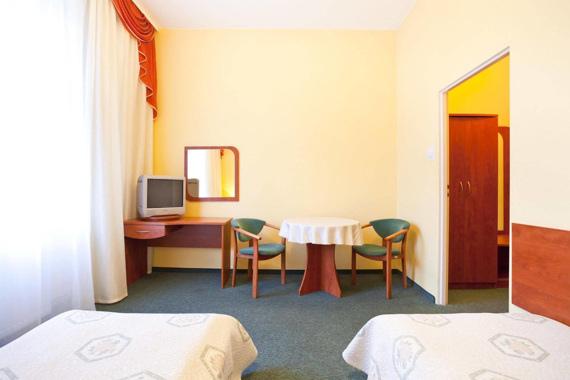 Hotel Kapitan Szczecin Kültér fotó
